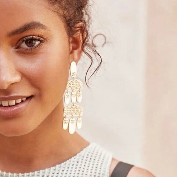 Kendra Scott Emmet Matte Gold‎ Plated Filigree Dangle Earrings New - Picture 3 of 16